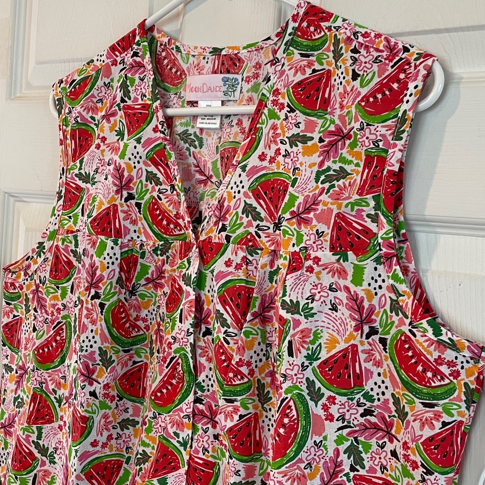 Moon Dance Size Medium Sleeveless V-Neck Watermelon Print Top - Pink/Red NWT - Picture 3 of 9
